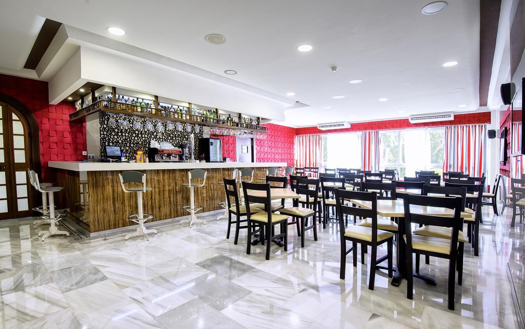 First Flatotel International Benalmádena Εξωτερικό φωτογραφία